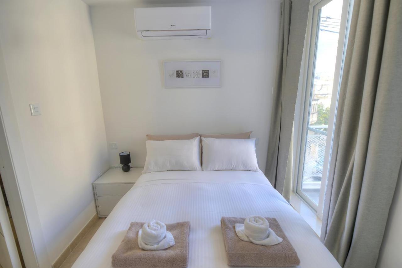 Brand New And Tastefully Furnished 2 Bedroom Apartment Ddif1-2 Gzira Dış mekan fotoğraf